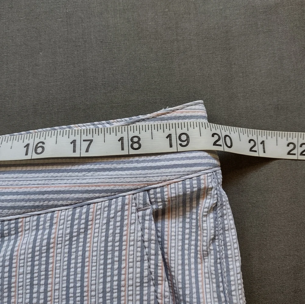 Tommy Bahama Men's Back Swing Seersucker Short (Size 38)